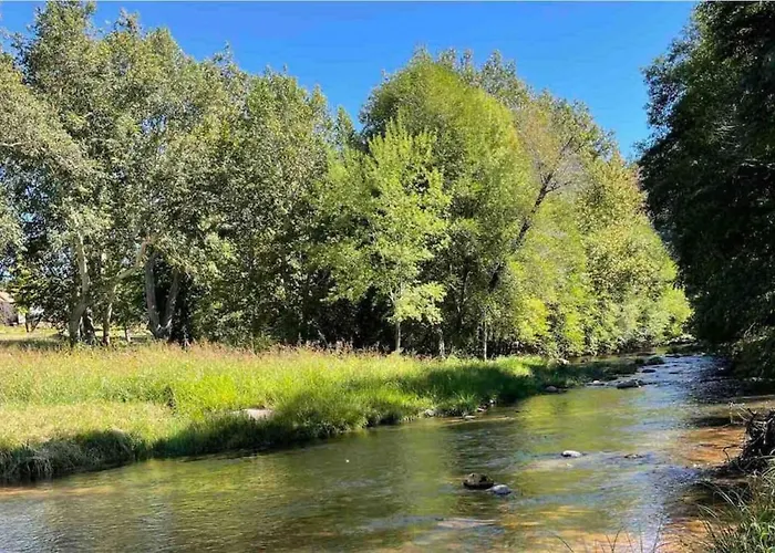 Hike Cathedral Rock And Then Cool Off In Oak Creek! Sedona
